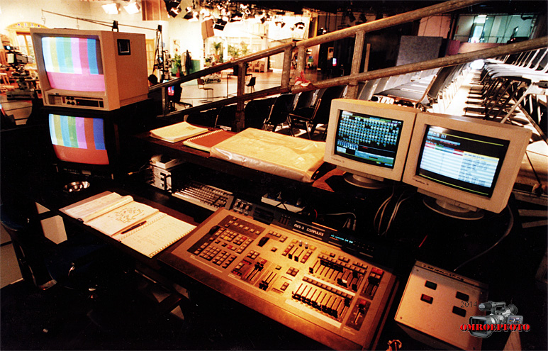 Op deze OmroepFoto : Lichtpositie in Studio 20, in de jaren '90. Programma â€žOppassen!